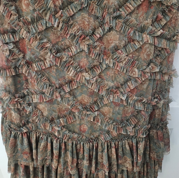 Mac Duggal Floral Print Crew Neck Cap Sleeve Ruffle Embellished Tiered Hem Dress - Picture 6 of 12